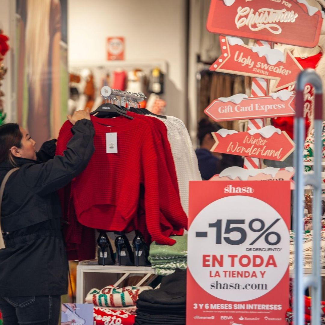 Falsos funcionarios engañan a trabajadores de pequeños negocios.